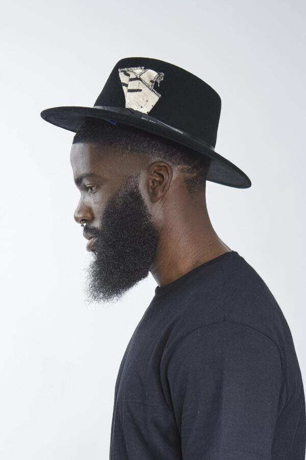 Collection bogo chapeau noir cote
